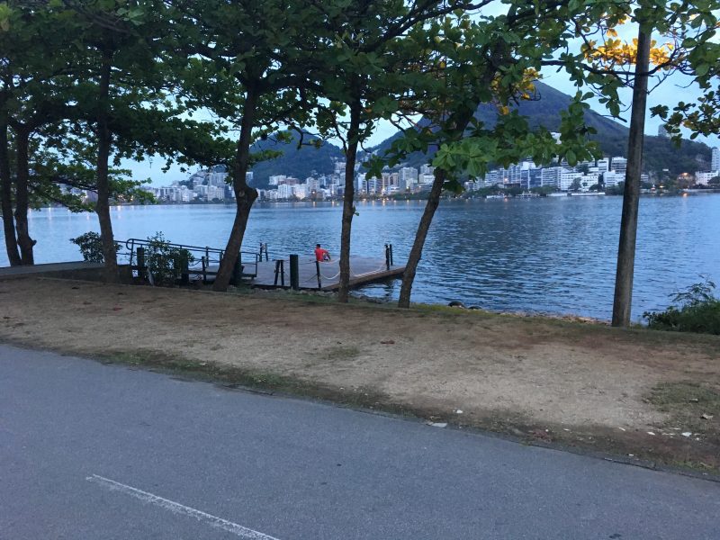 Pier na orla da Lagoa, ao lado da ciclovia (Fonte: BRANA).